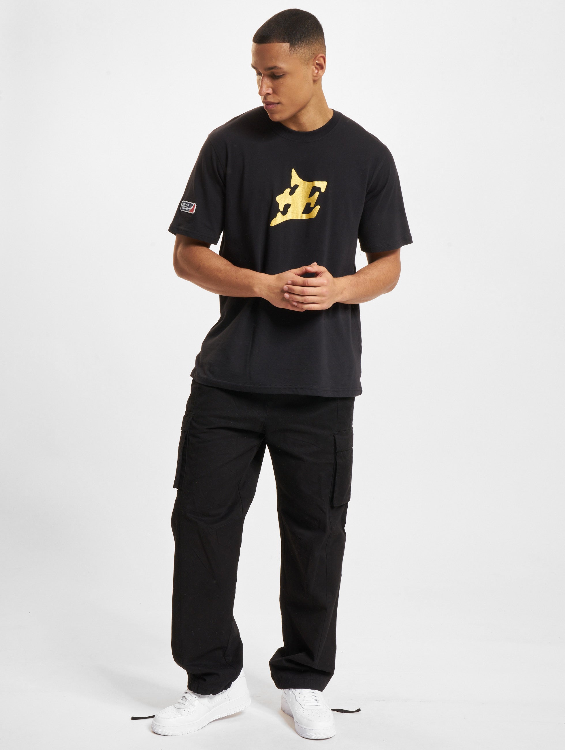 Fehervar Enthroners Icon T-Shirt